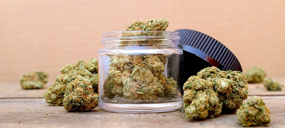 Why More People Are Choosing to Buy Weed Online